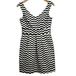 WHBM Sleeveless Mini Dress Chevron Striped Pleated Front Black White Size 2